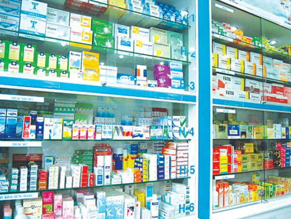 Không người quản lý, sang quầy thuốc đã hoạt động 3 năm.