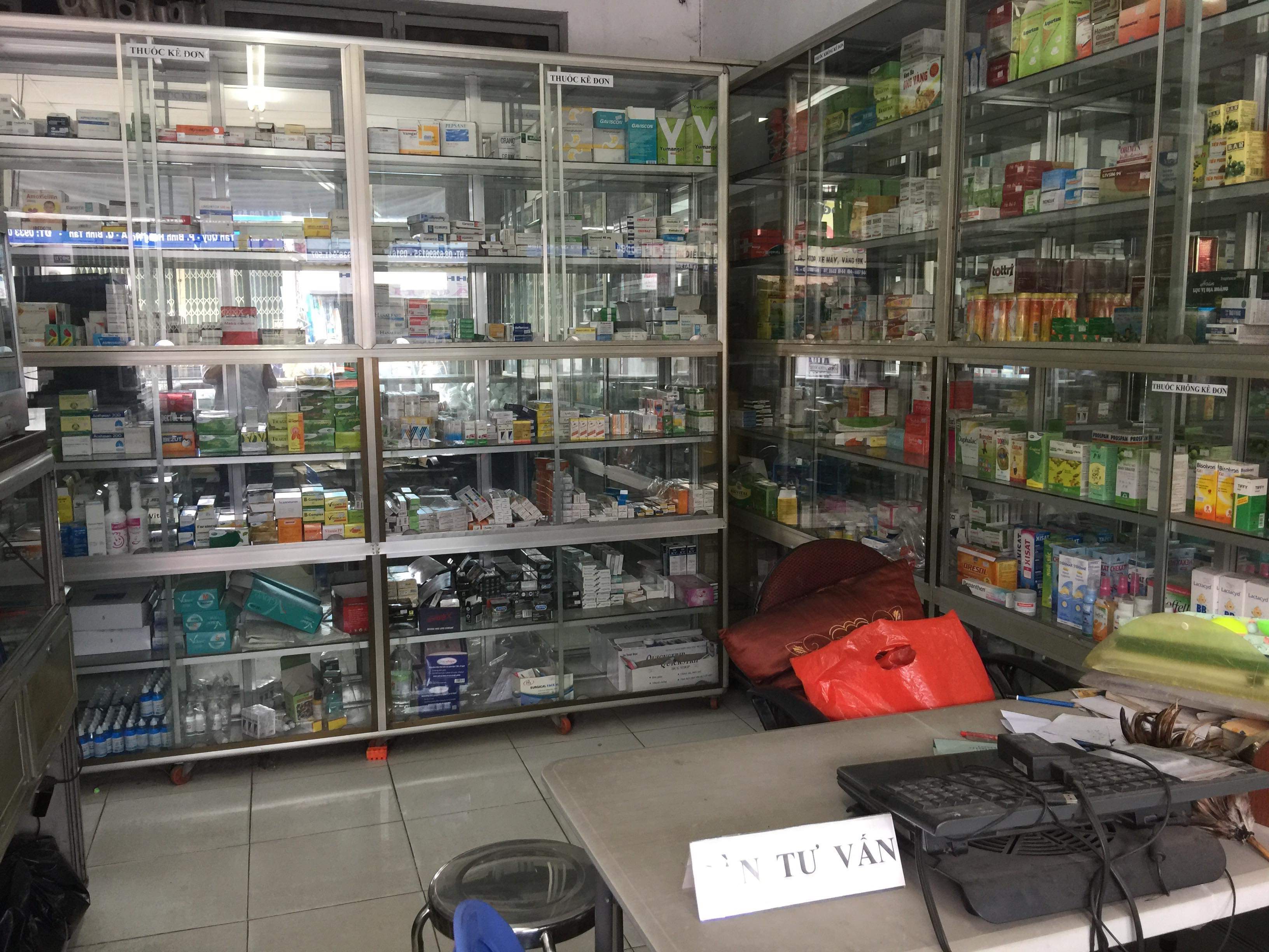 Cần sang nguyên bộ tủ nhà thuốc Q bình tân