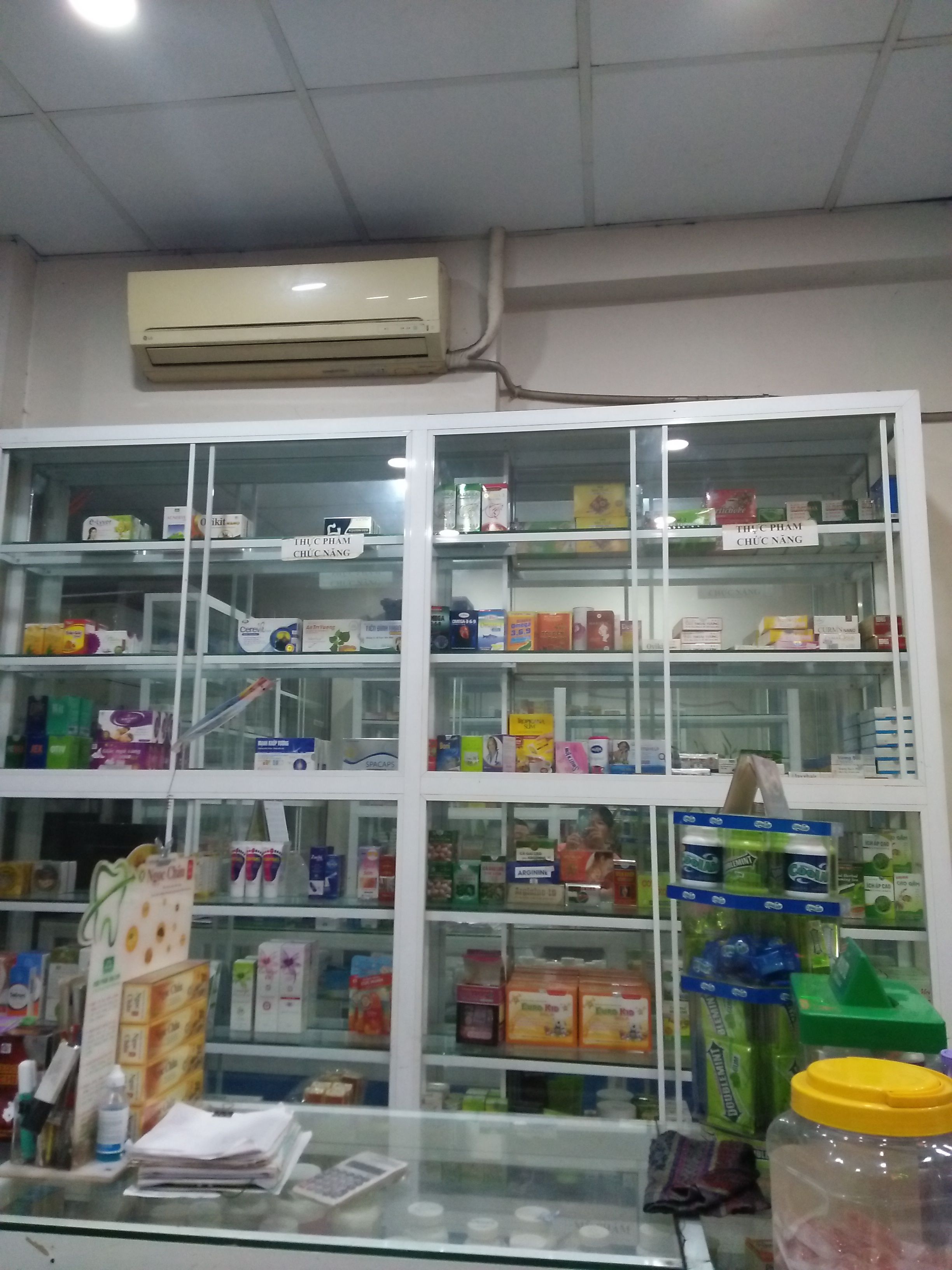 Cần Sang nhà thuốc gấp ở quận tân phú.