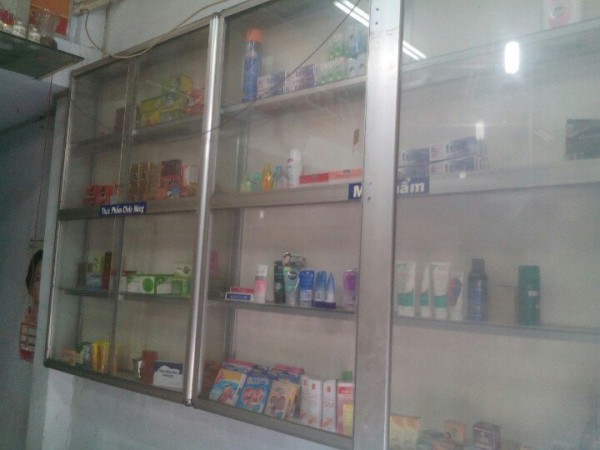 Cần sang quầy tủ kệ giá rẻ 8 tủ