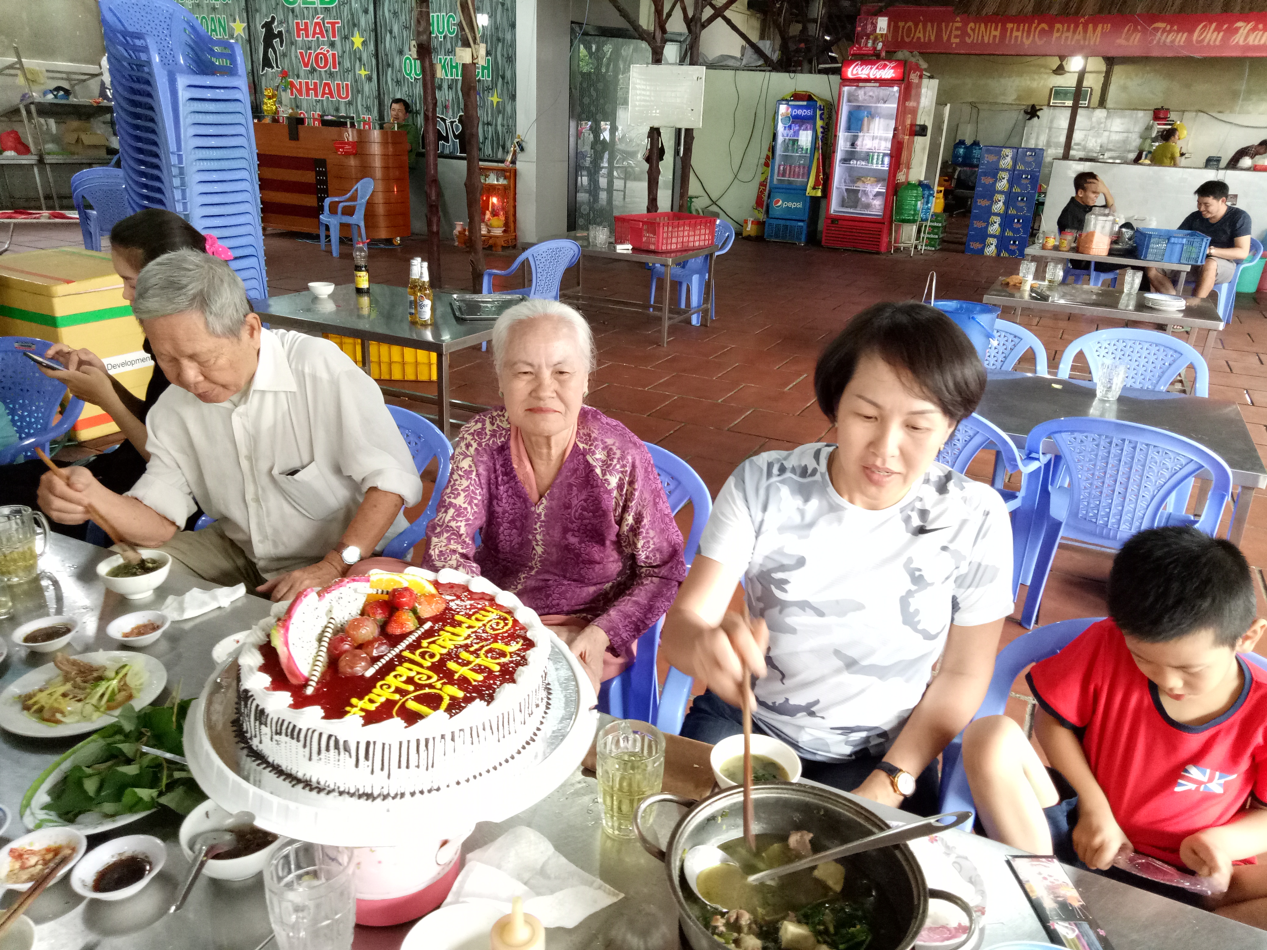 Cần tìm người hợp tác mở nhà thuốc