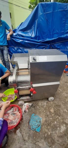 Máy xiết nắp chai rượu, máy đóng nắp chai nhôm, máy siết nắp chai thủy tinh, máy đóng nắp chai nhựa