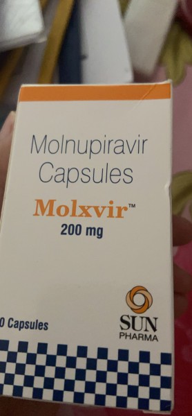 Mình cần nhượng lại thuốc Molnupiravir 200mg liệu trình 5 ngày 
