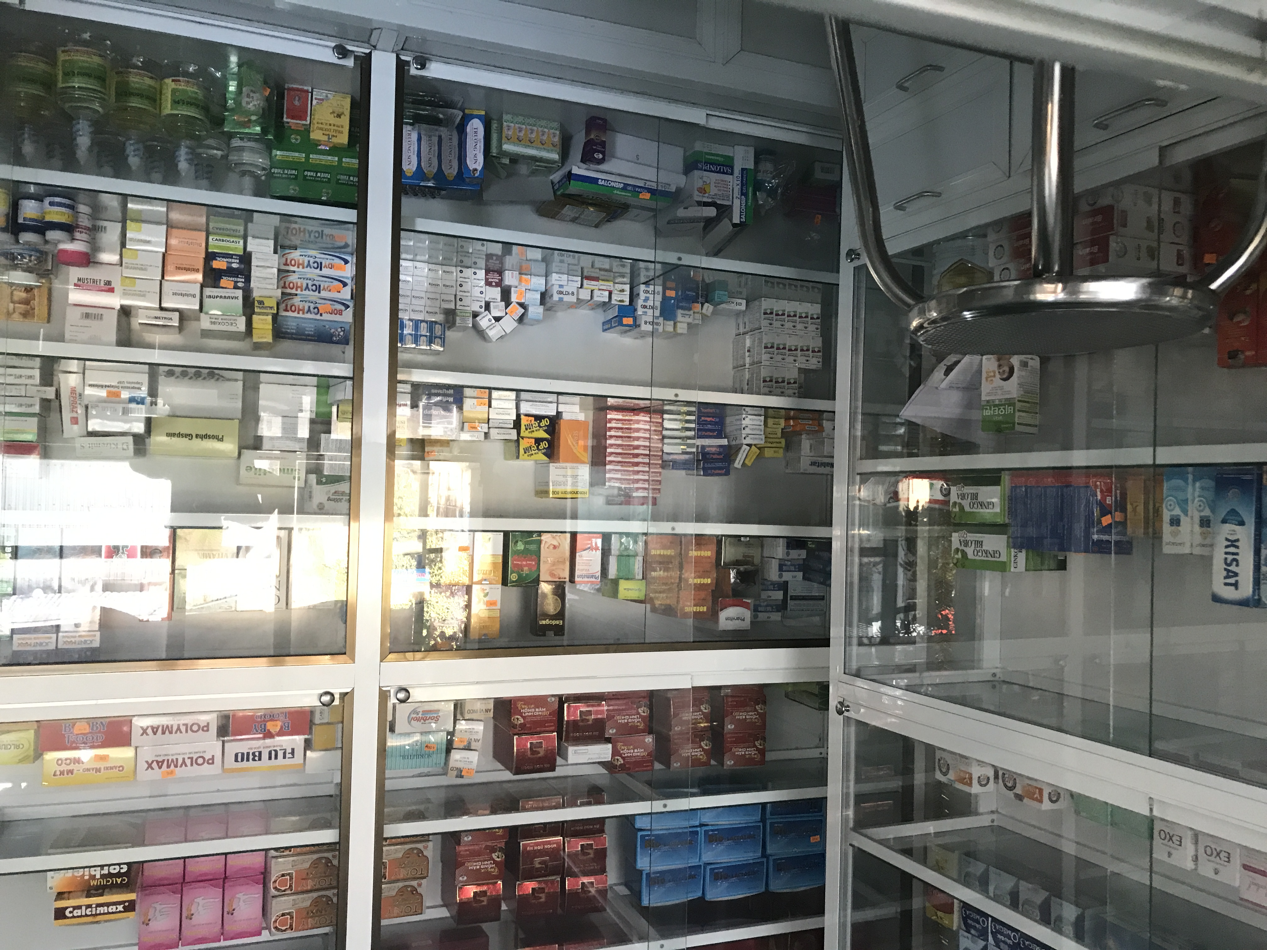 Sang gấp quầy thuốc dĩ an 2,5tr/ tháng