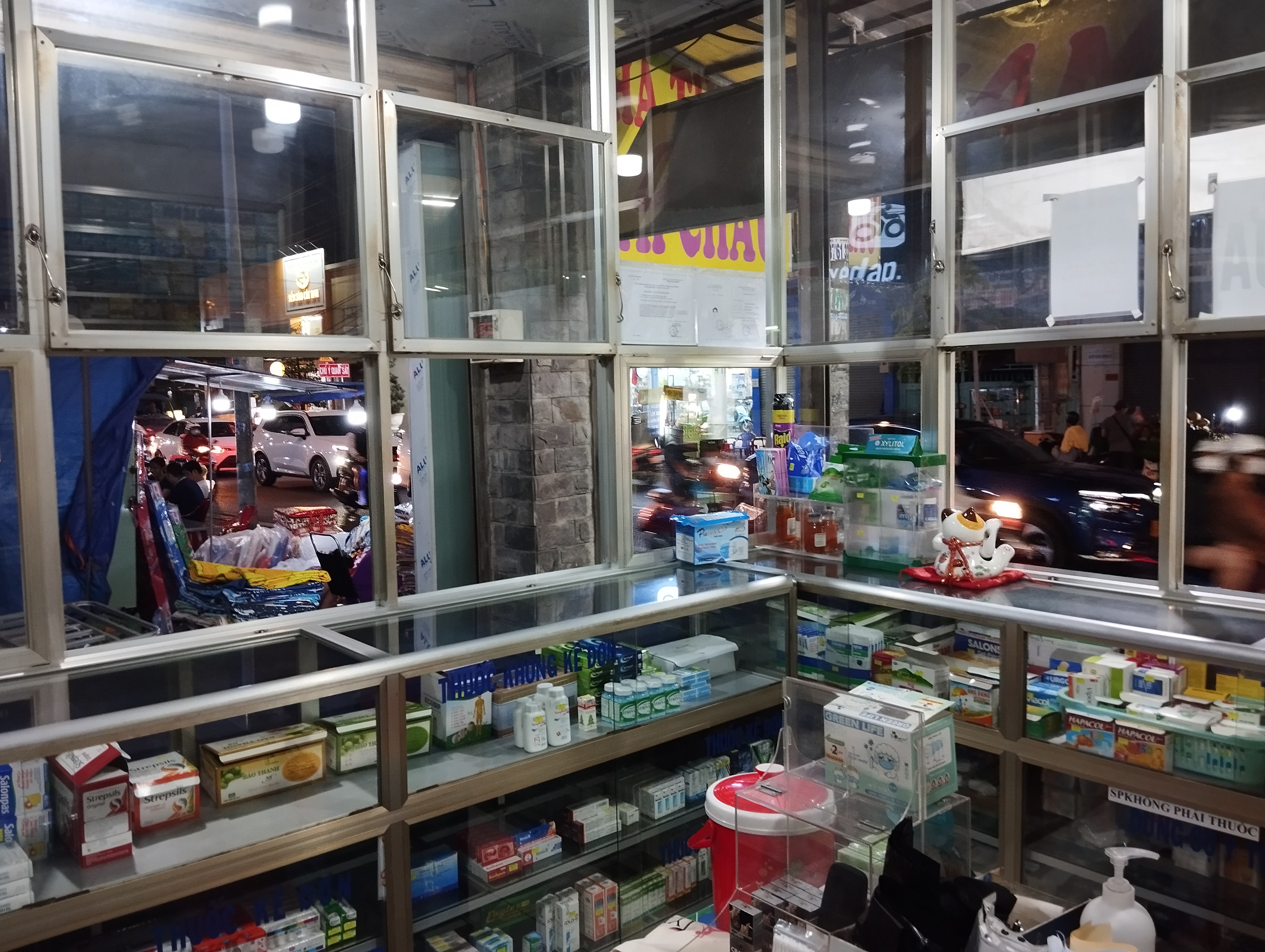 Sang nhà thuốc Bình Hưng,BC gần nhà thờ Nam Hải 