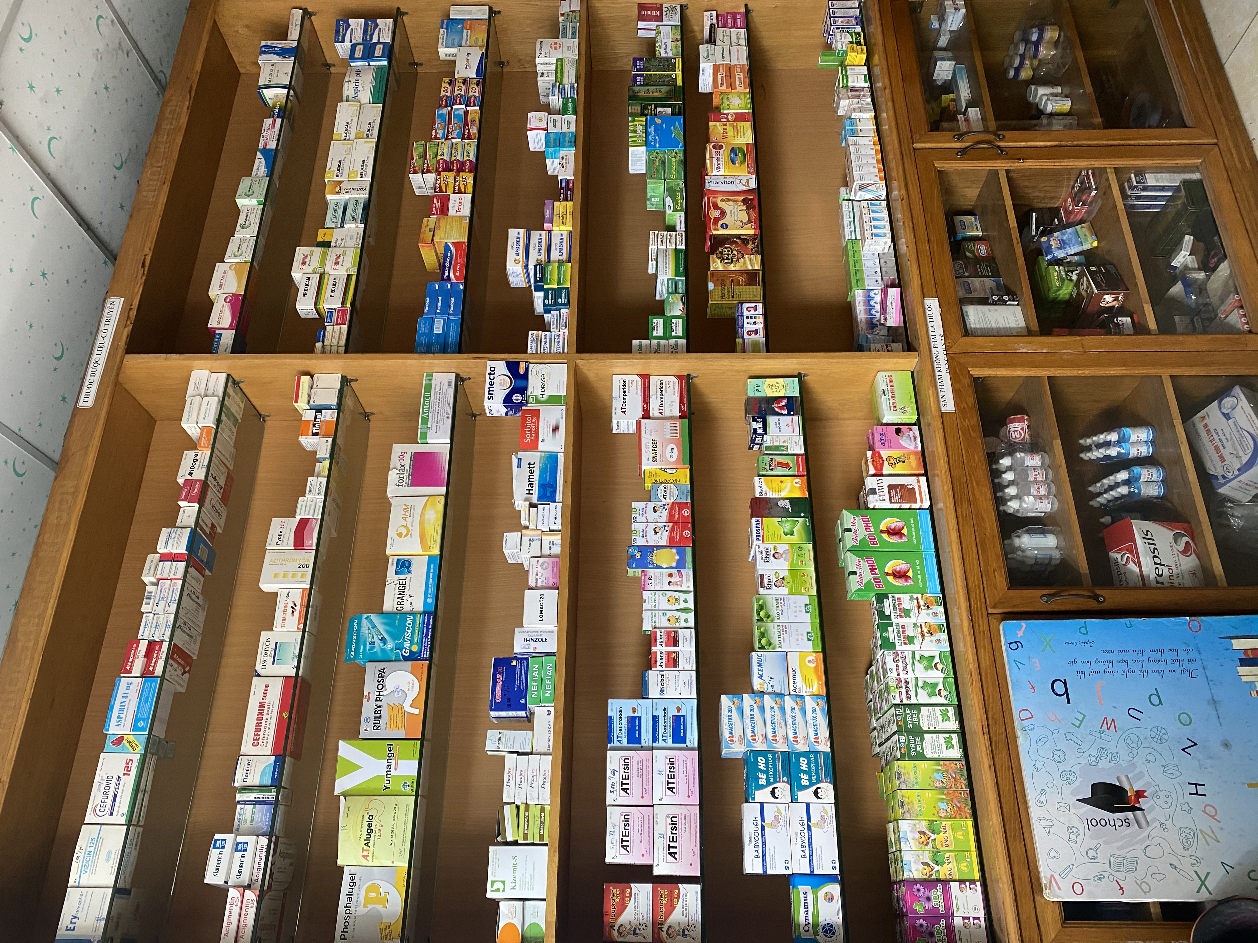 Sang nhà Thuốc dĩ an Bình dương