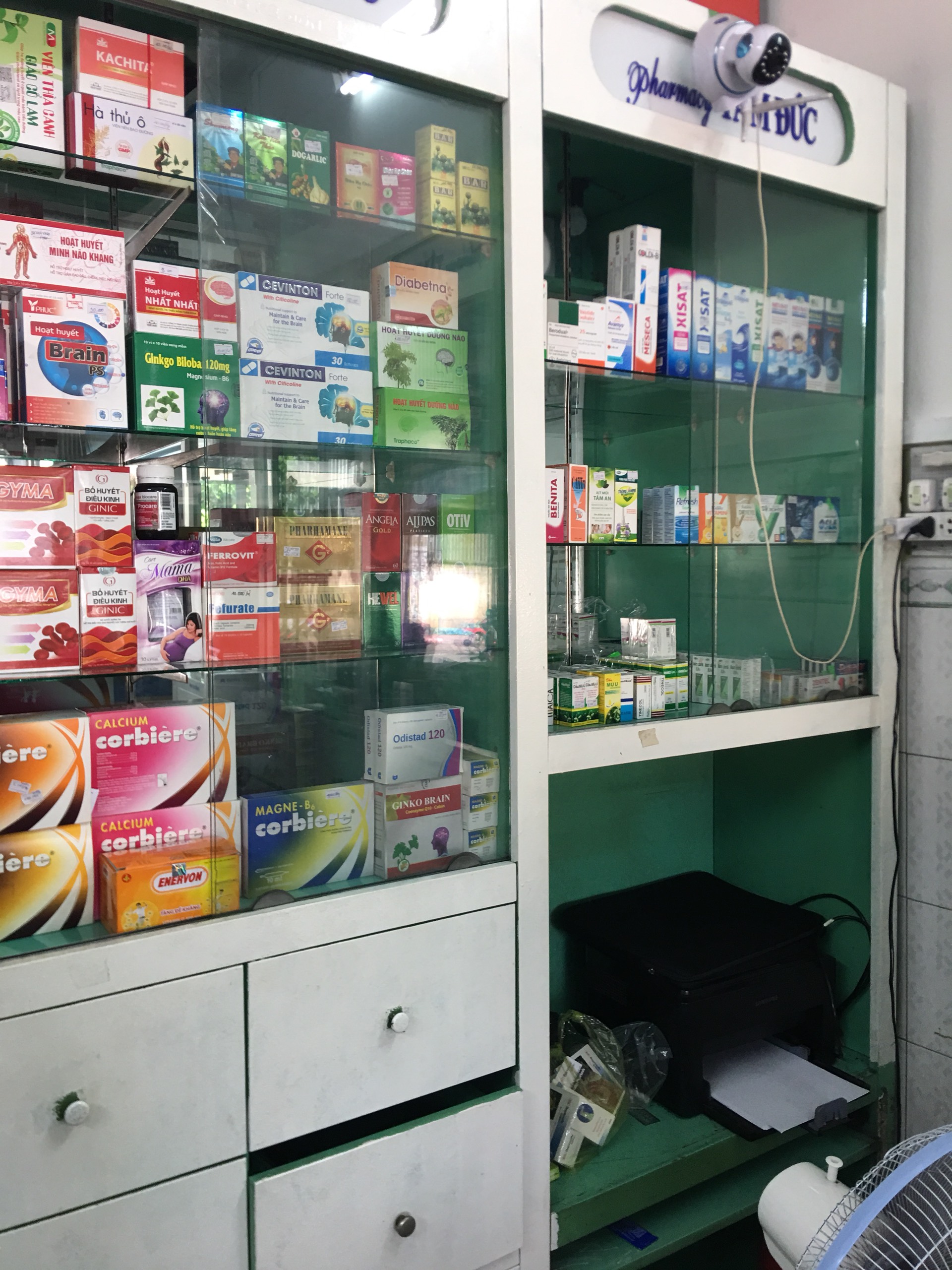 SANG NHÀ THUỐC HOẠT ĐỘNG HƠN 10 NĂM NĂM- QUẬN TÂN PHÚ