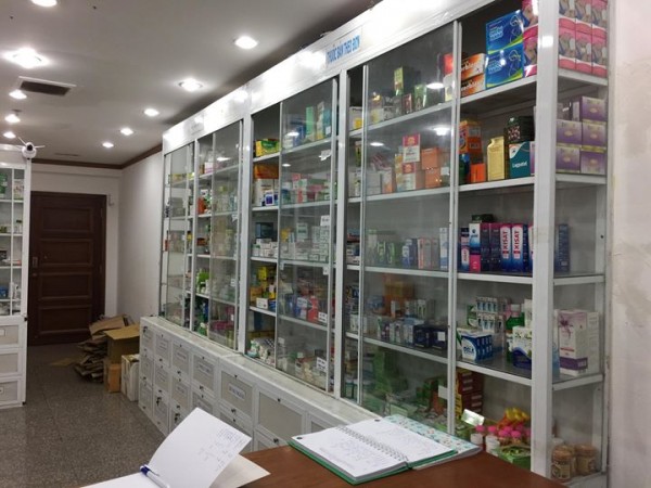 Sang nhà thuốc Quận 7, giá 105 triệu đồng.