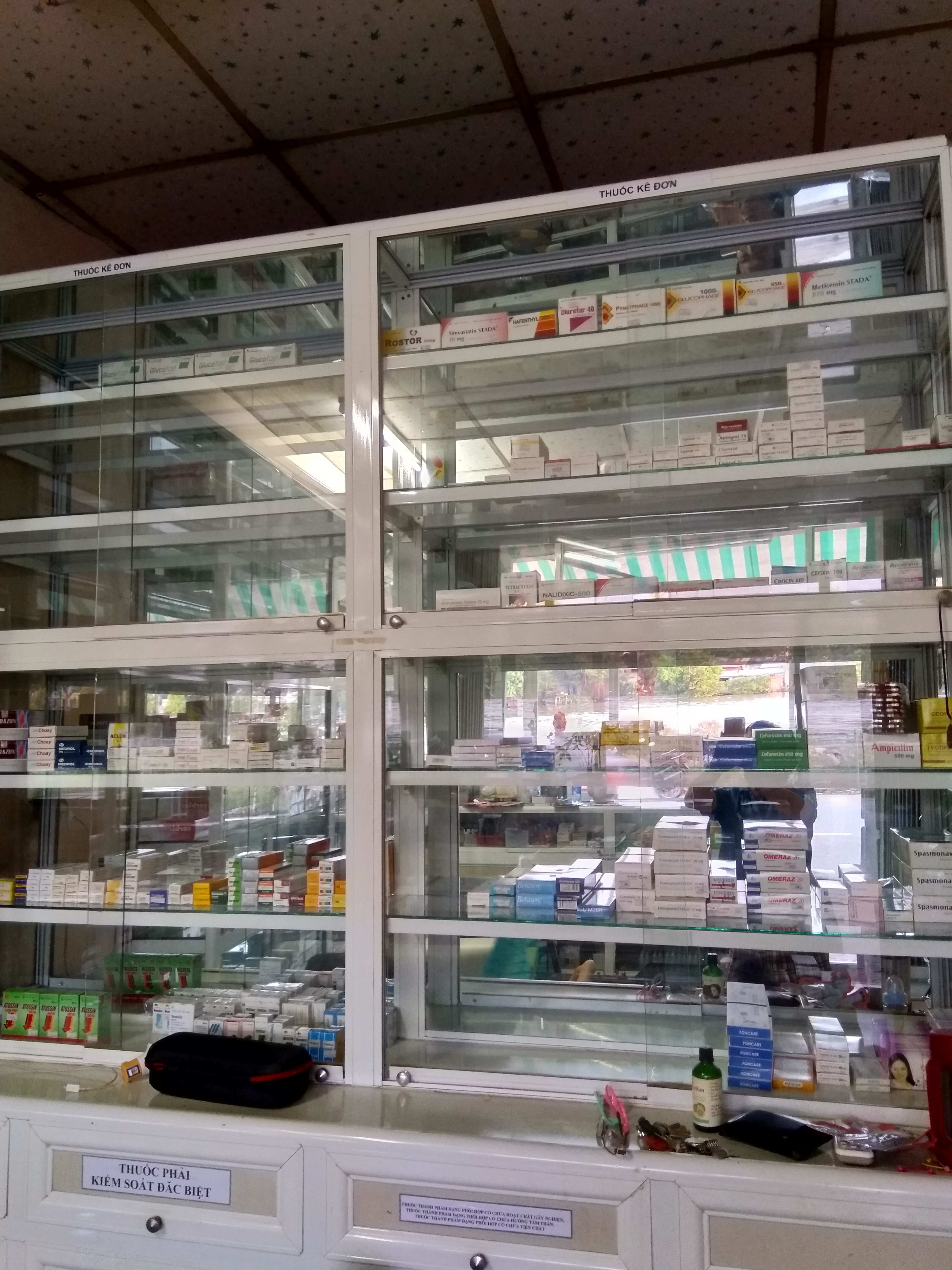 Sang nhà thuốc tặng tiền cọc MB