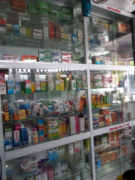 sang nhà thuốc tây ngay TTYT phường 8, Gò Vấp