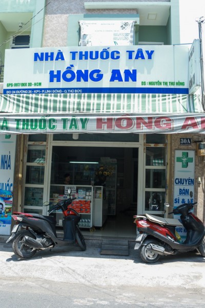 SANG NHÀ THUỐC TÂY QUẬN THỦ ĐỨC: KHU VỰC CHỢ MUA BÁN SẦM UẤT, KHÁCH HÀNG ĐẢM BẢO, GIẤY PHÉP ĐẦY ĐỦ