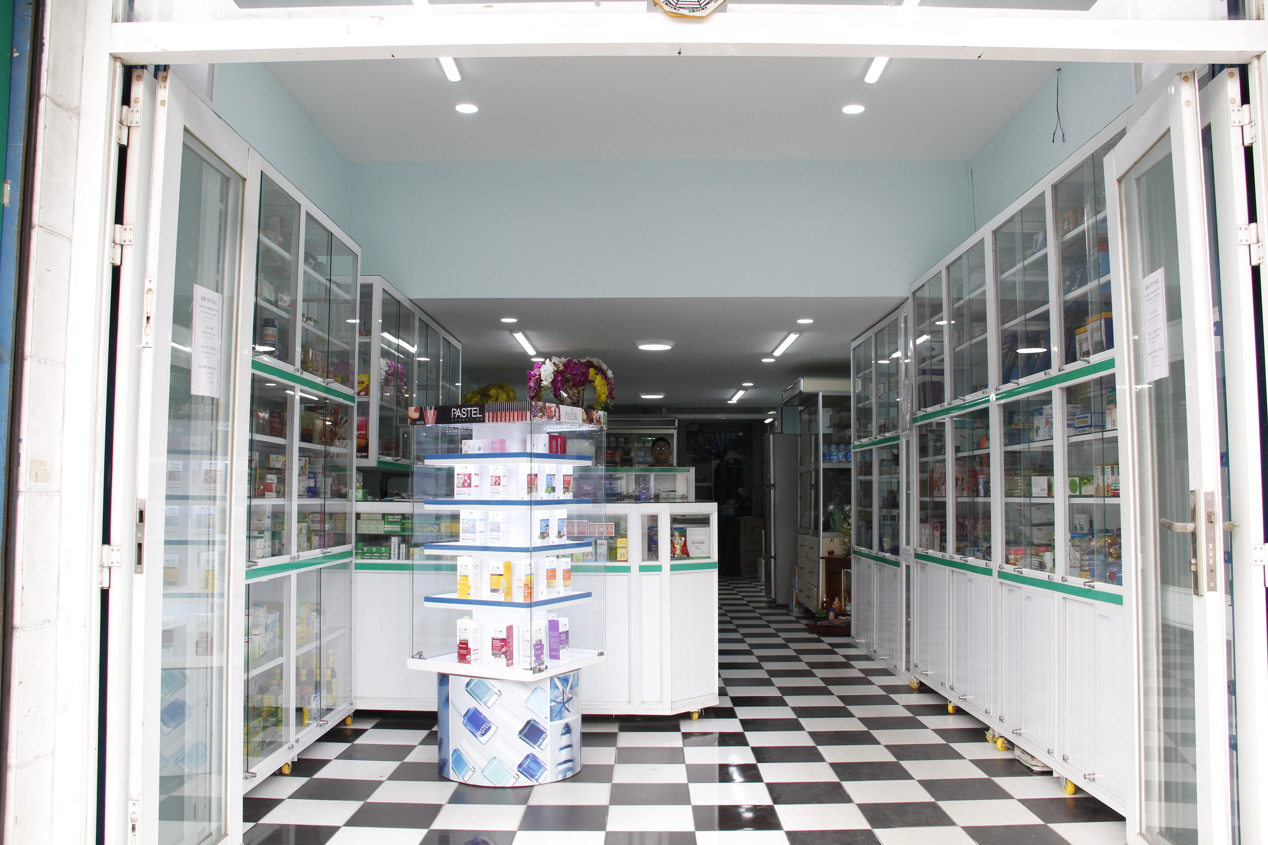 SANG NHƯỢNG NHÀ THUỐC KHU VỰC GÒ VẤP (GẦN S N BAY) 