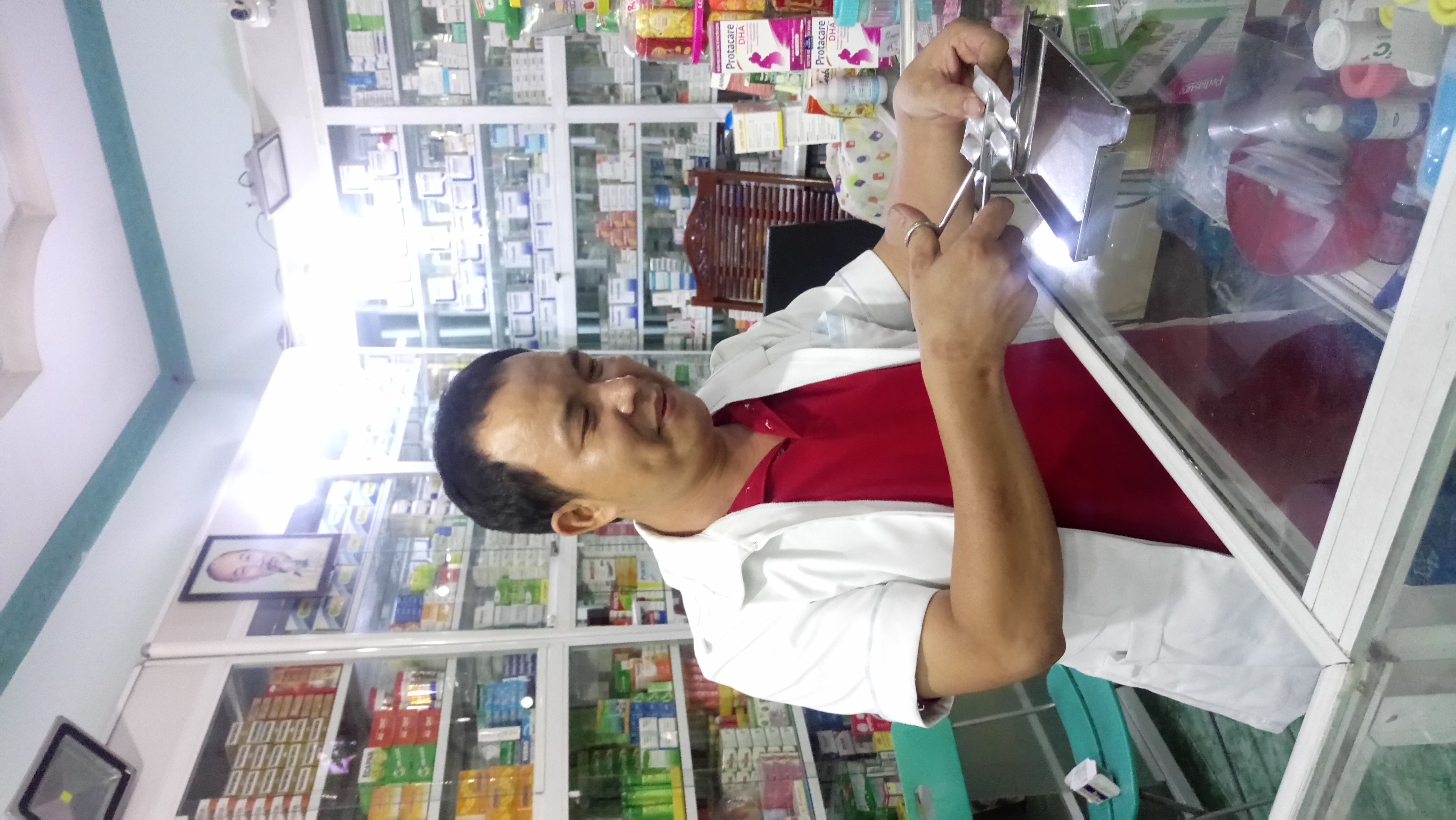 SANG NHƯỢNG NHÀ THUỐC TÂY 