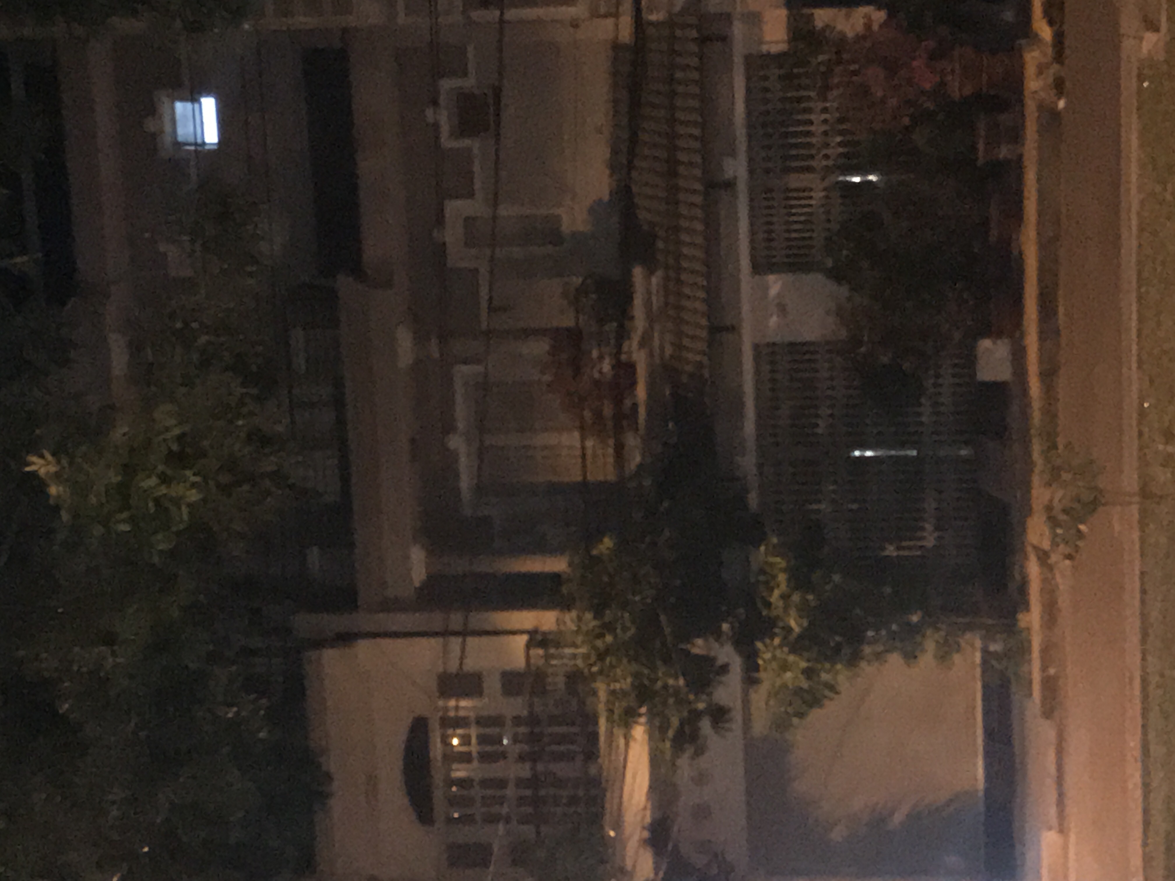 SANG NHƯỢNG NHÀ THUỐC TÂY TRUNG TÂM Q.7