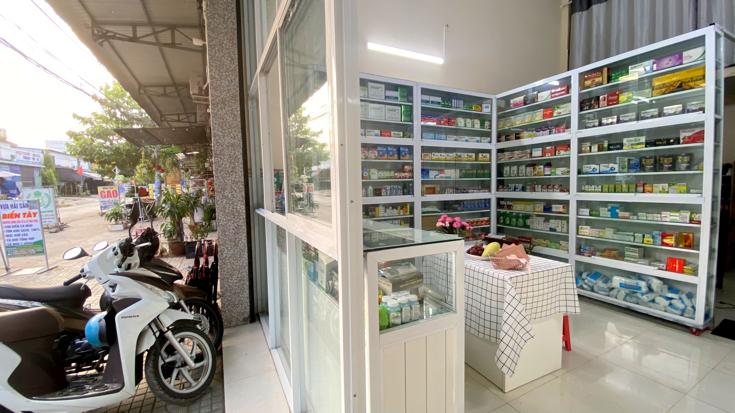 Sang quầy thuốc mặt tiền đường DP6, Thuận Giao