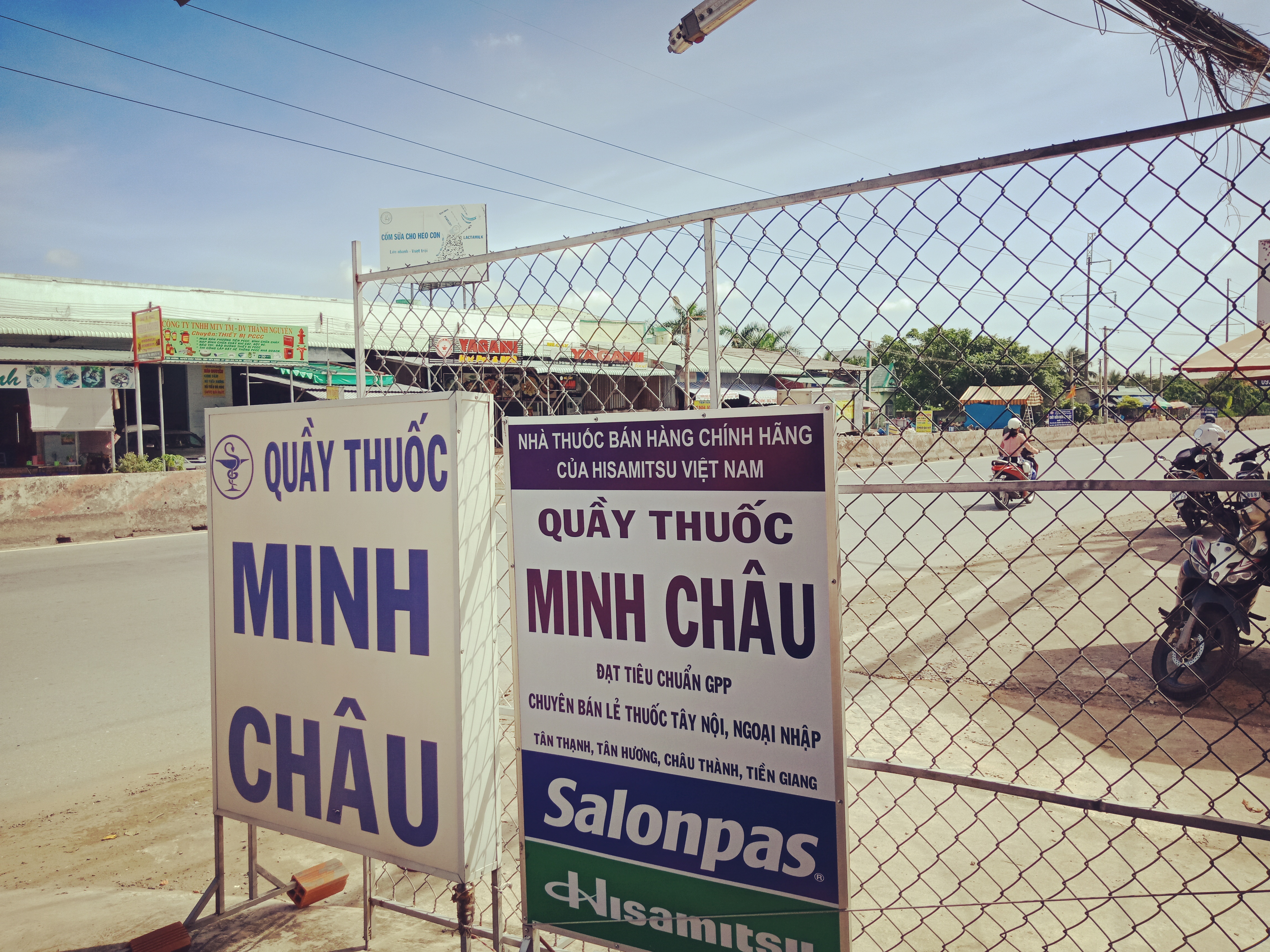 Sang quầy thuốc ở khu công nghiệp tân hương -tiền giang 