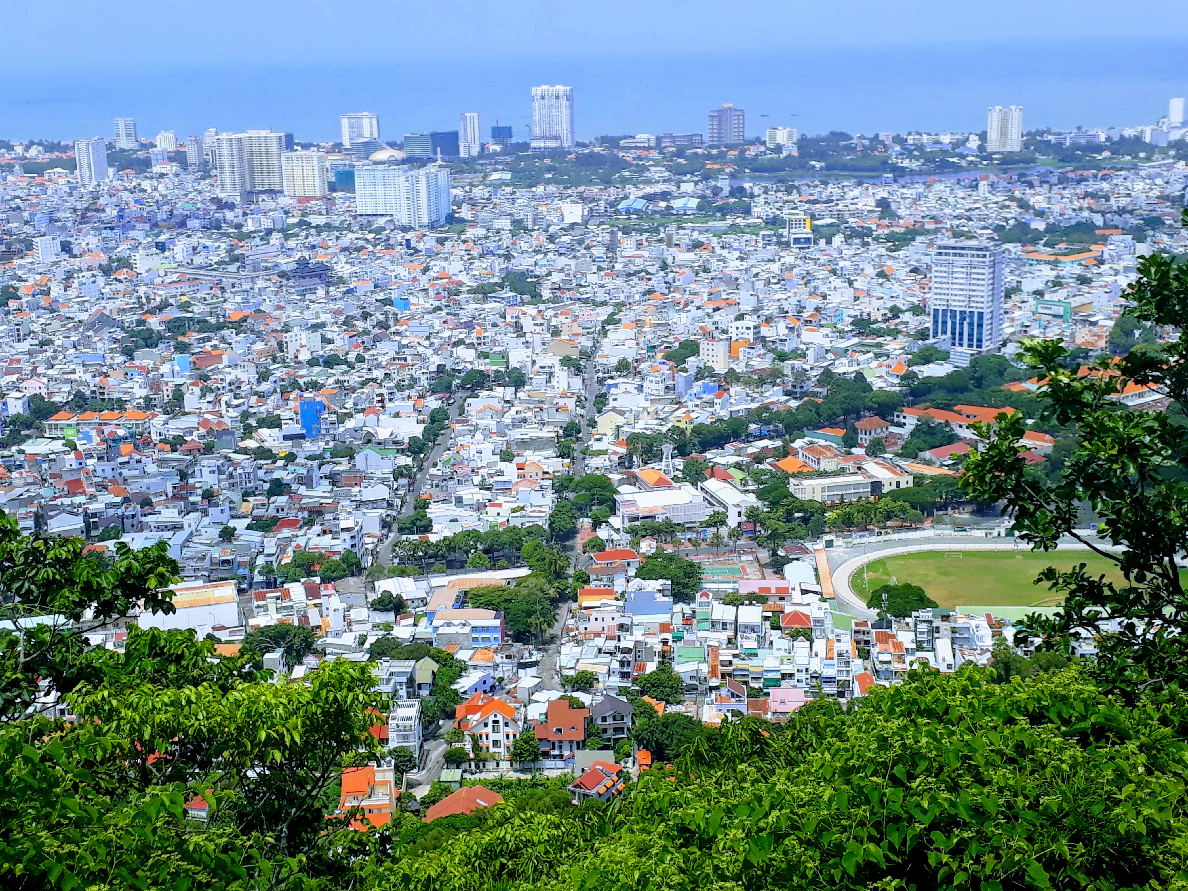 Tuyển nhân viên bán chính